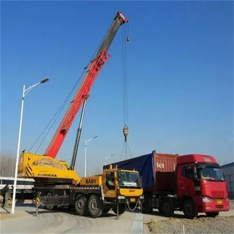 兴隆吊车出租吊装大件的时候的注意事项